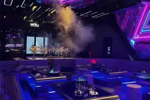 钦州夜总会招聘促销员面试当天即可上班有住宿