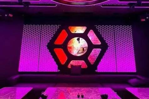 上海KTV礼宾员招聘，团队期待你的加入，让精彩再升级！
